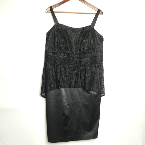 *****HOST PICK***Noir Lace/Satin Fit & Flare Hi-Low Mermaid Dress Sz 14 Blk **** - Picture 7 of 8